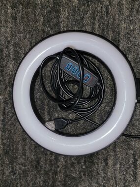 Small Portable USB LED Ring Light Attachment